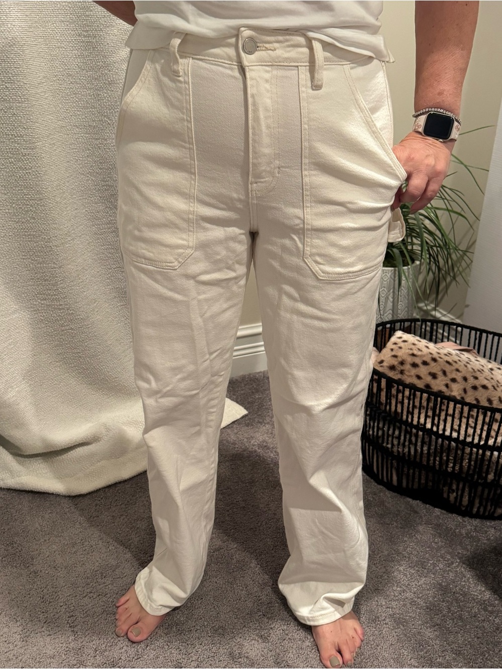 Just Black High-Rise Wide-Leg White Jeans with Front Patch Pockets